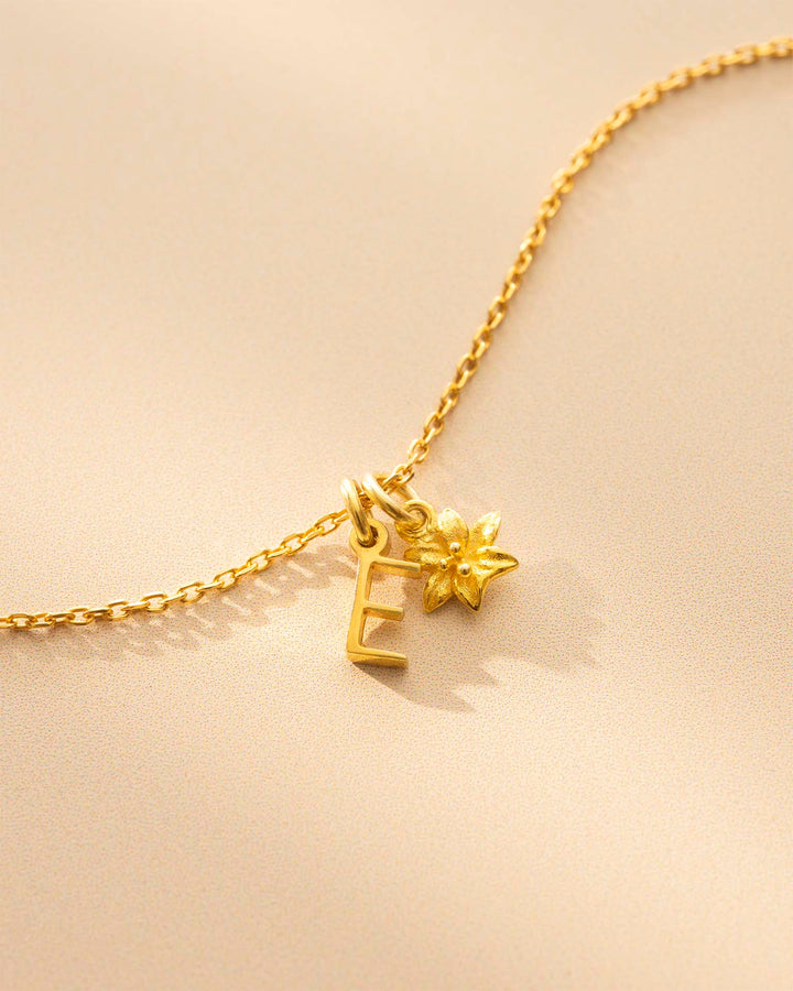 Collier Personnalisé avec Lettre en Or et Fleur de Naissance
