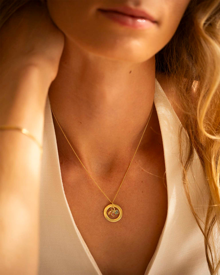 Bague Éternelle en Or de Famille avec Pendentif en Pierre de Naissance en Forme de Cœur Personnalisée