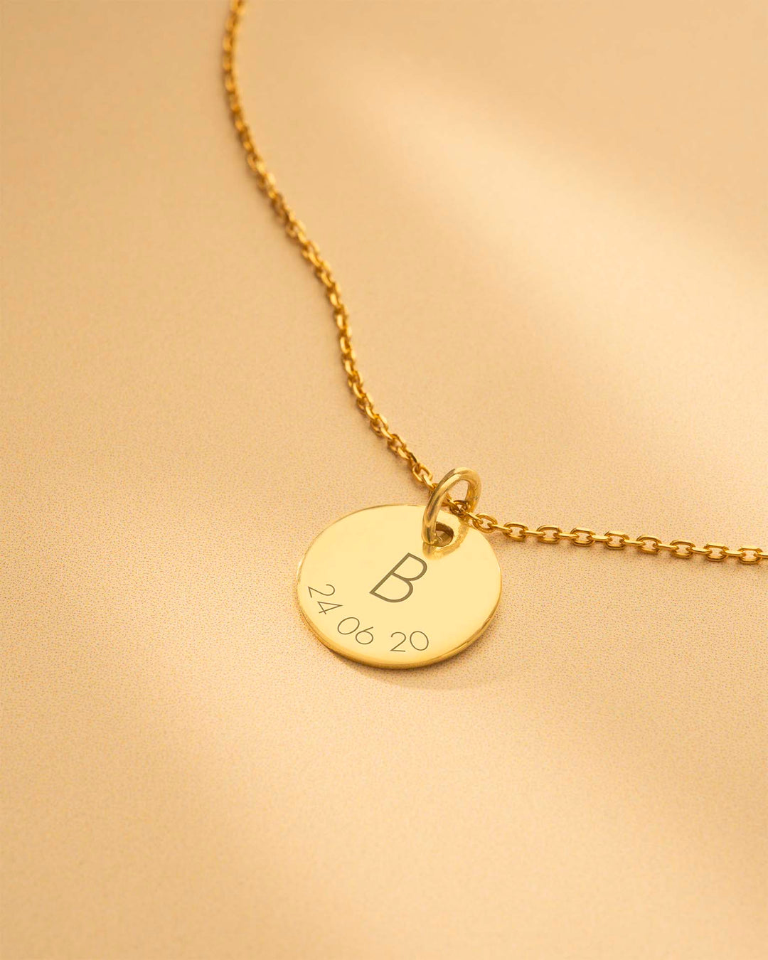 Collier Personnalisé en Or avec Initiale et Date