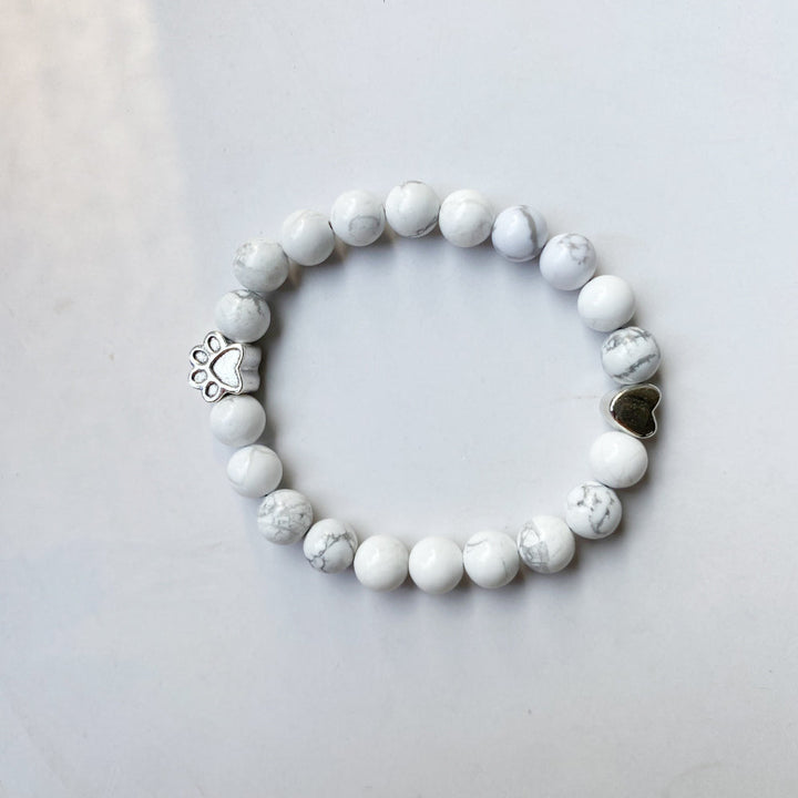 Bracelet en Pierre Précieuse Naturelle avec Charms Patte et Cœur – Design Fait Main