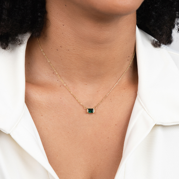 Collier en émeraude verte Moni