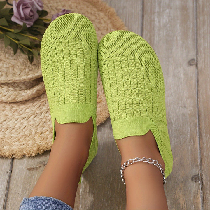 Avril | All-Season Round Toe Orthopedic Shoes