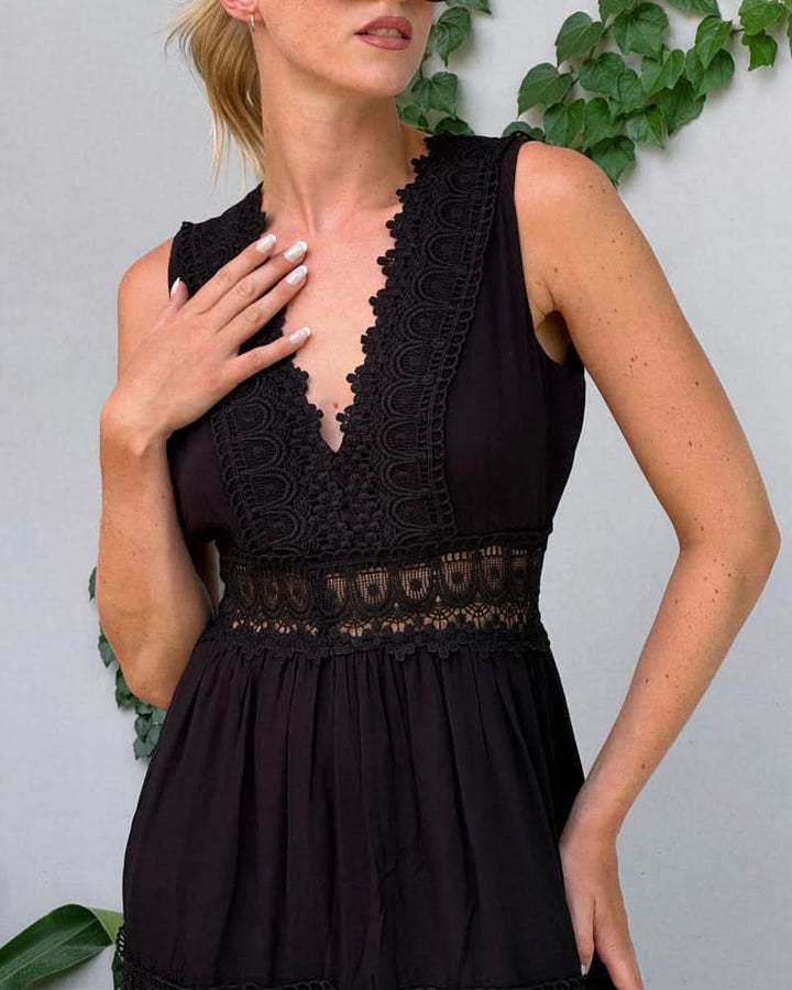 Morgane™ | Élégante robe en dentelle à encolure en V