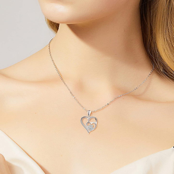 Collier en Argent Sterling avec Pattes et Coeur en Zirconia