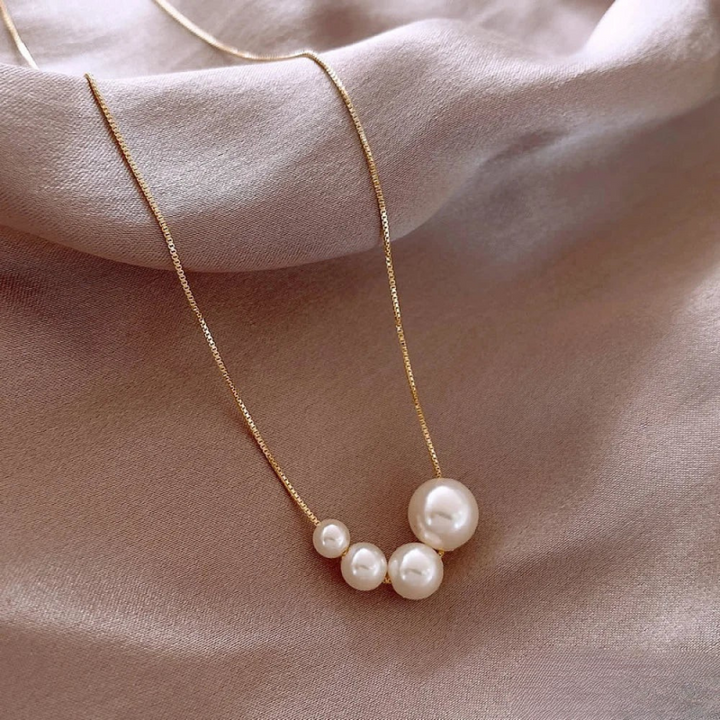 Collier en Perles d'Eau Douce Dorées