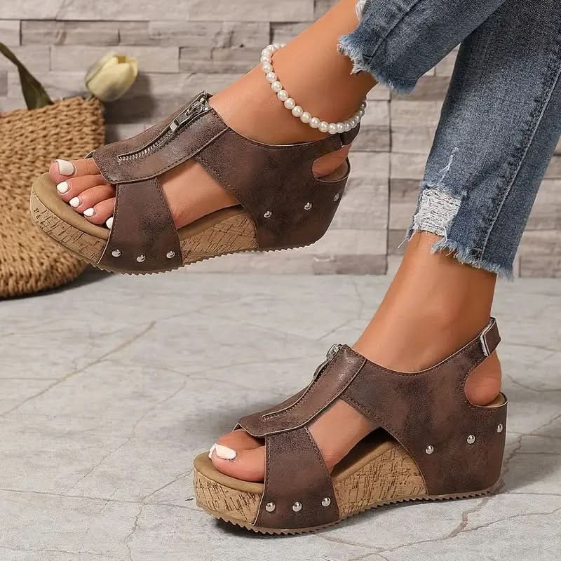Serelina | Retro Heeled Sandals with Zipper