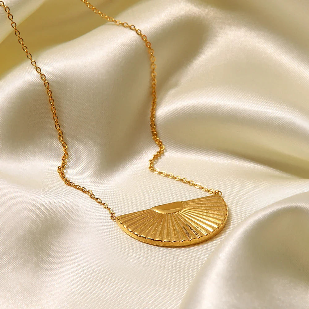 Collier en demi-cercle Ellie® Sunburst