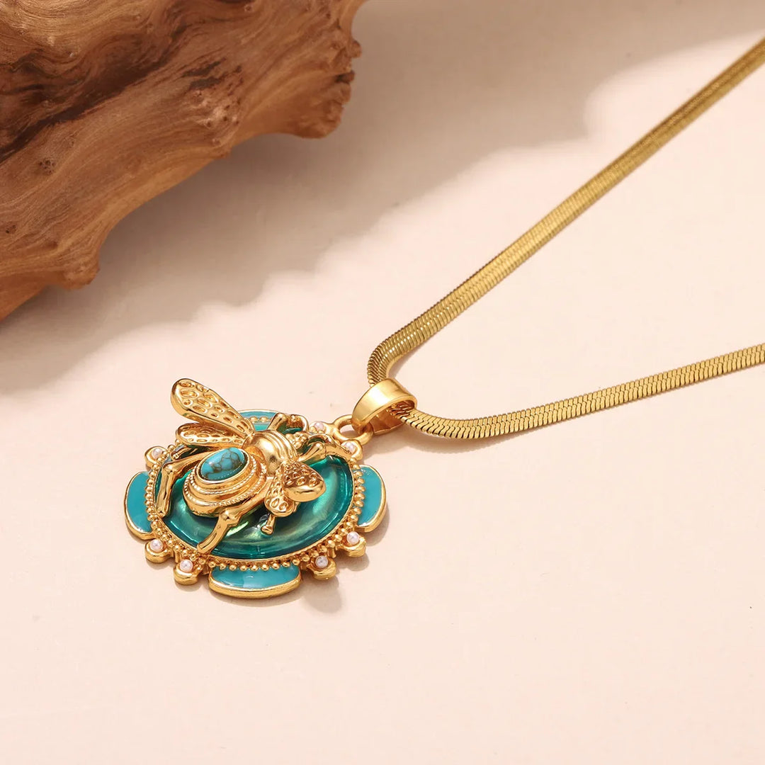 Collier Pendentif Abeille Chic en Or Turquoise