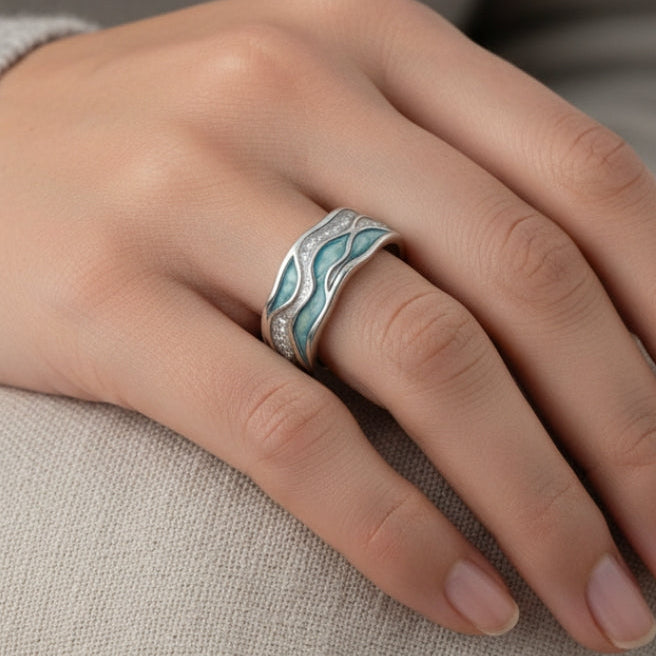Bague Élégante en Argent et Turquoise avec Motifs de Vagues