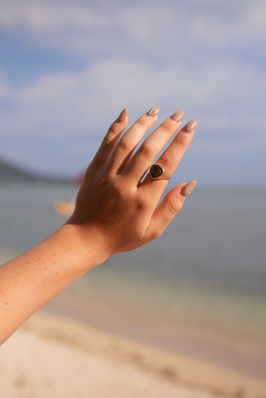 Bague audacieuse en pierre précieuse Alaula