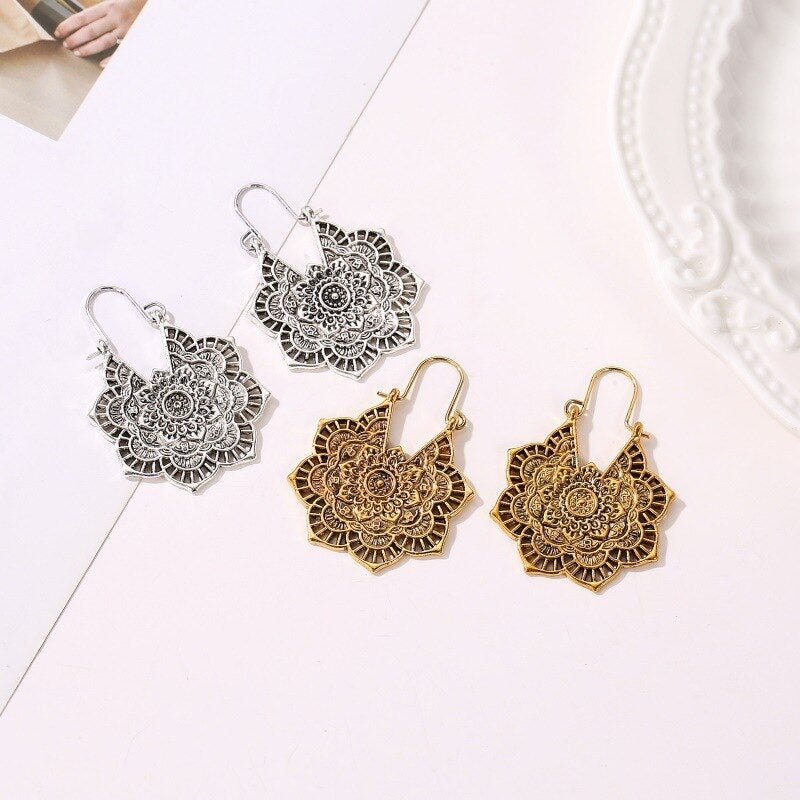Boucles d'oreilles Lotus Mandala : Une touche d'élégance