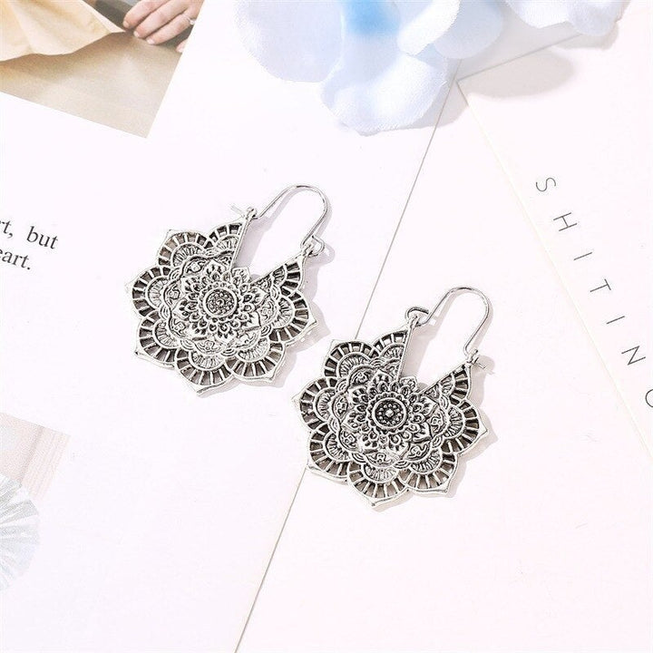 Boucles d'oreilles Lotus Mandala : Une touche d'élégance