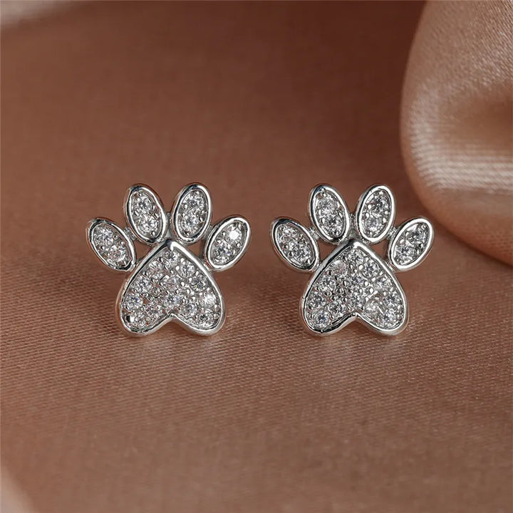 Clous d'oreilles en Zirconium Blanc – Design en Forme de Cœur