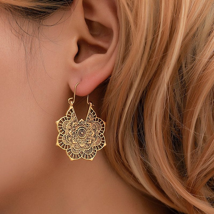 Boucles d'oreilles Lotus Mandala : Une touche d'élégance