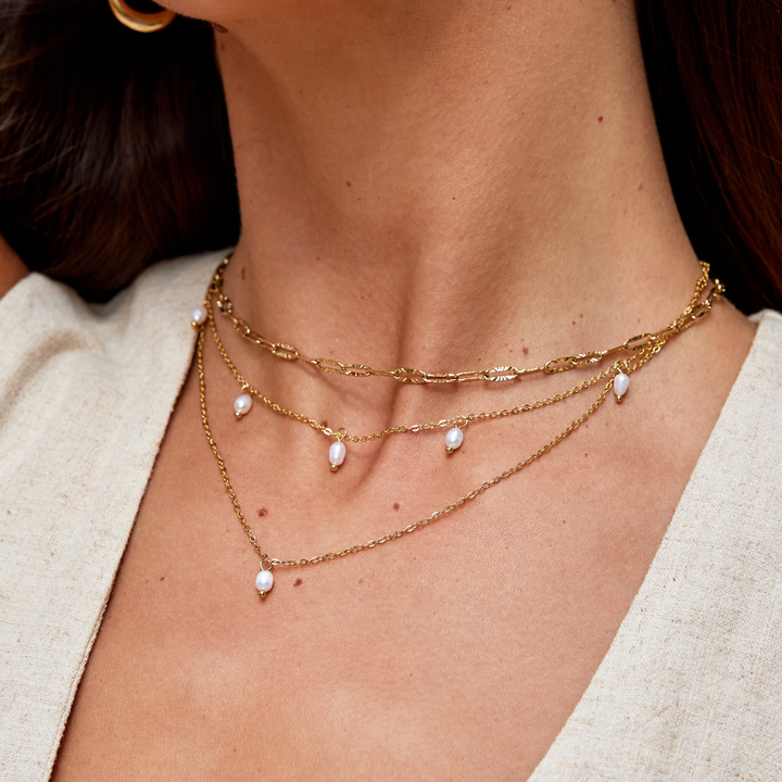 Collier à couches avec gouttes de perles Kay
