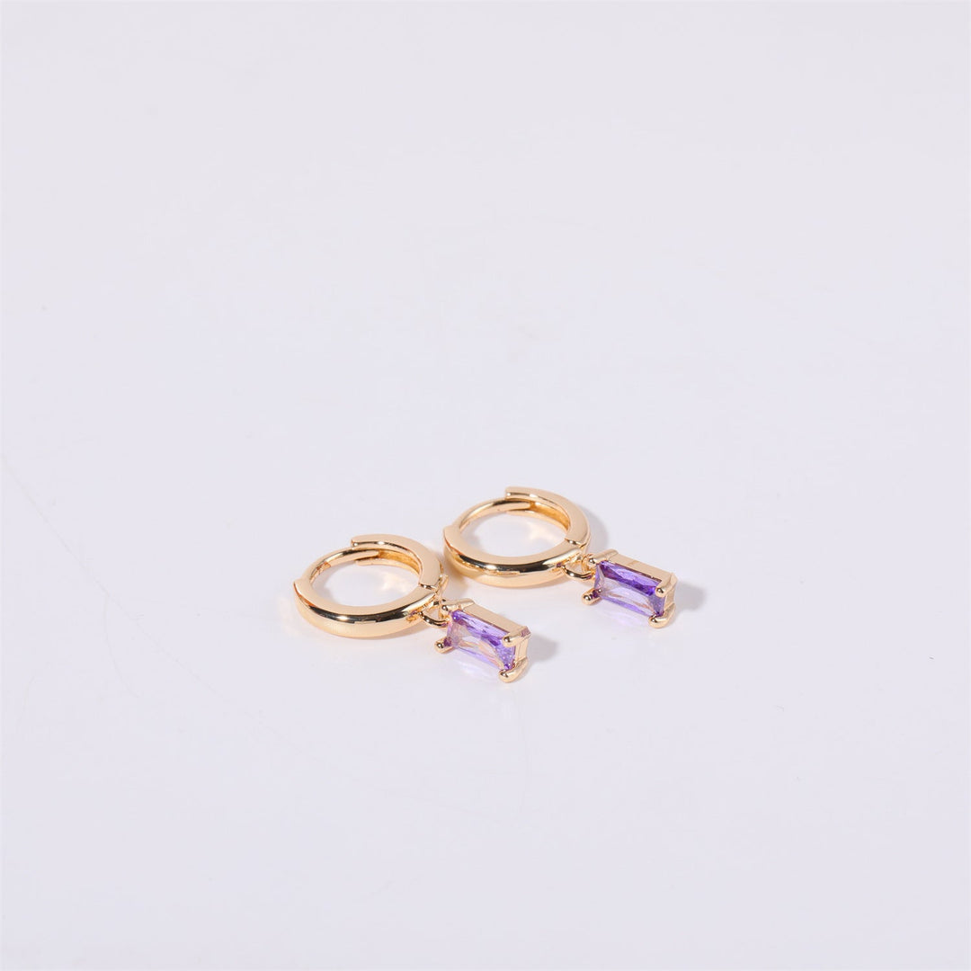 Boucles d'oreilles Huggies en pierre de naissance Bella