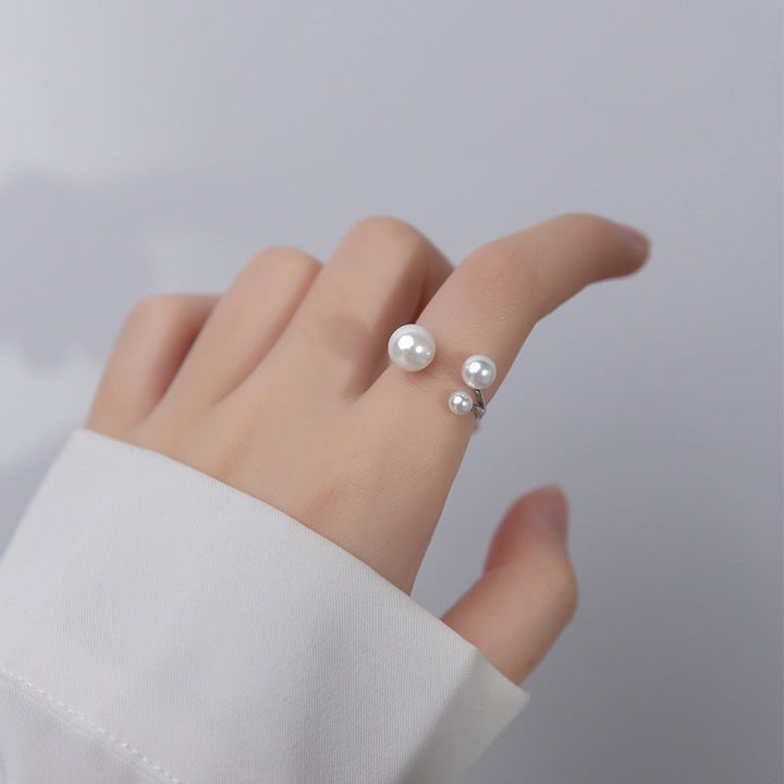 Bague en Perles d'Eau Douce Triples Réglable
