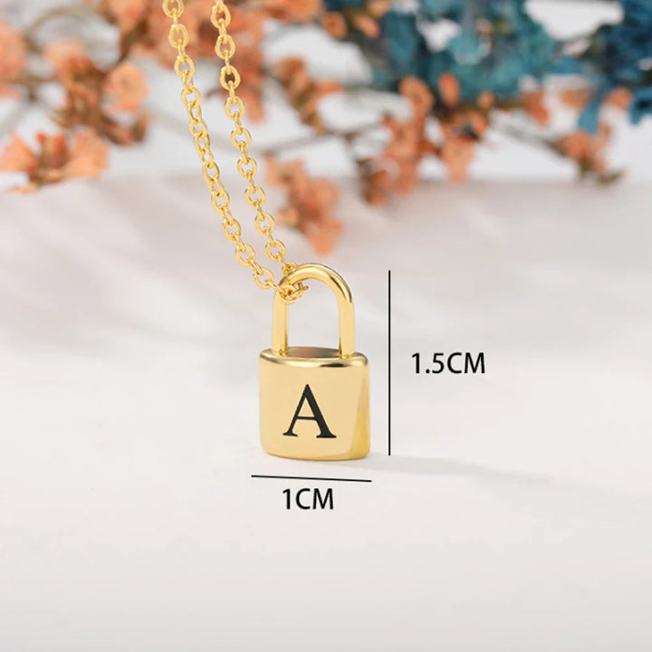 Collier Ellie® Initial Love Lock en or 18 carats