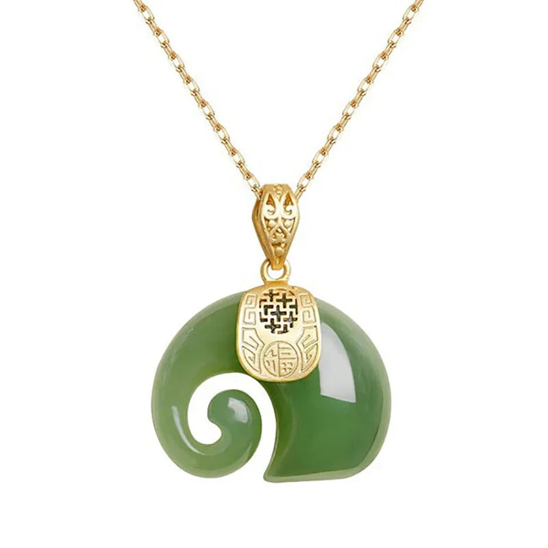 Pendentif Éléphant en Jade Hetian – Collier en Chaîne Plaqué Or 18K pour Femmes