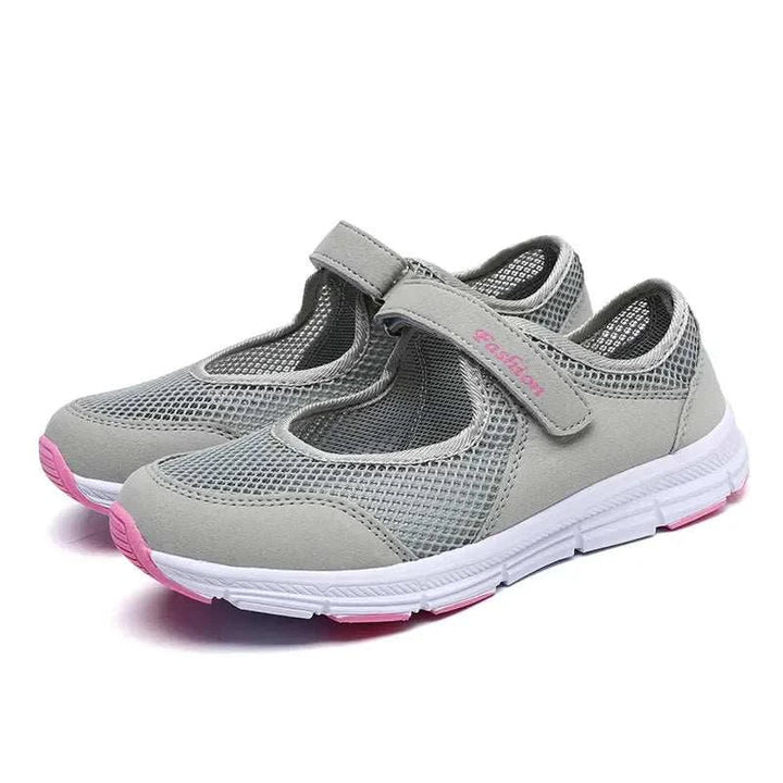 Women's breathable vulcanized versatile shoe for long lasting wear