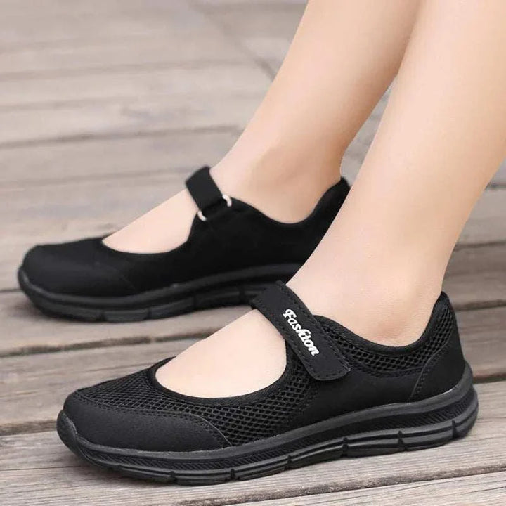 Women's breathable vulcanized versatile shoe for long lasting wear