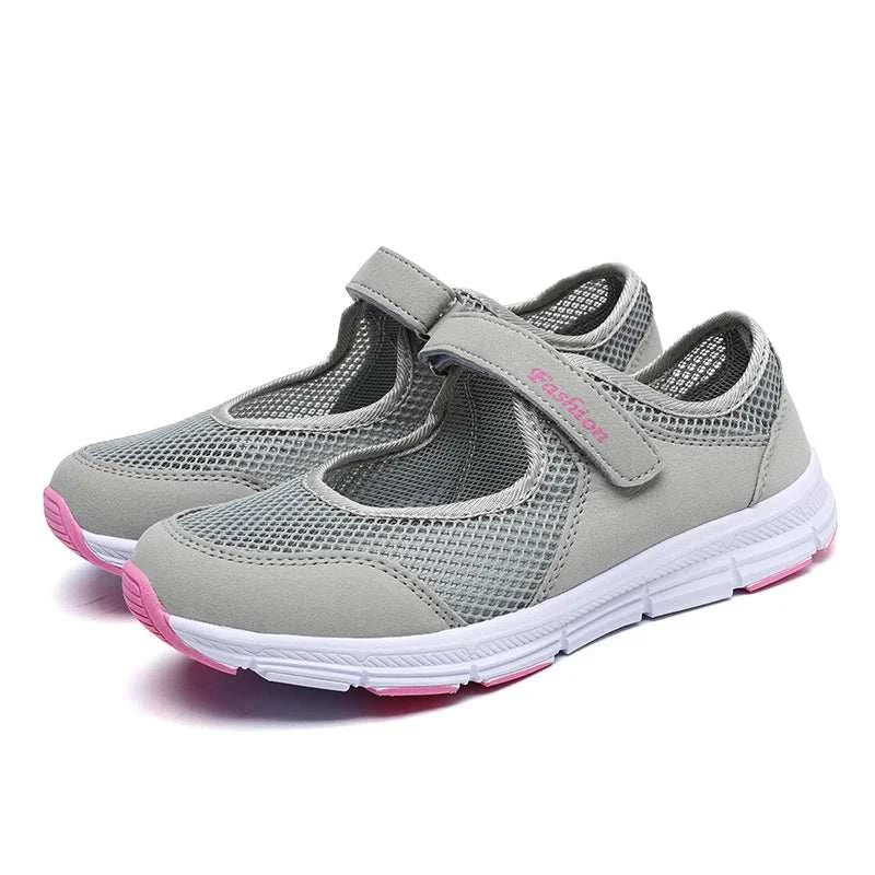 Women's breathable vulcanized versatile shoe for long lasting wear