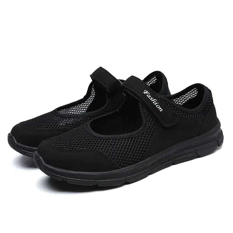 Women's breathable vulcanized versatile shoe for long lasting wear