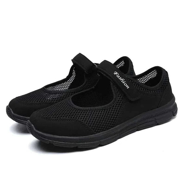 Women's breathable vulcanized versatile shoe for long lasting wear