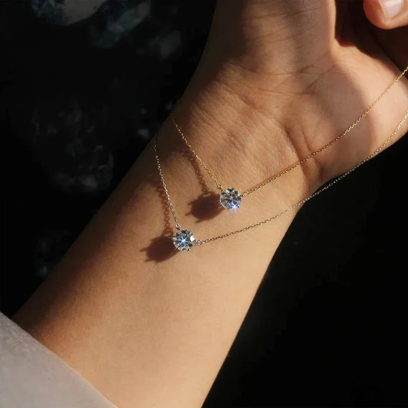 Collier Solitaire en Cristal Élégant