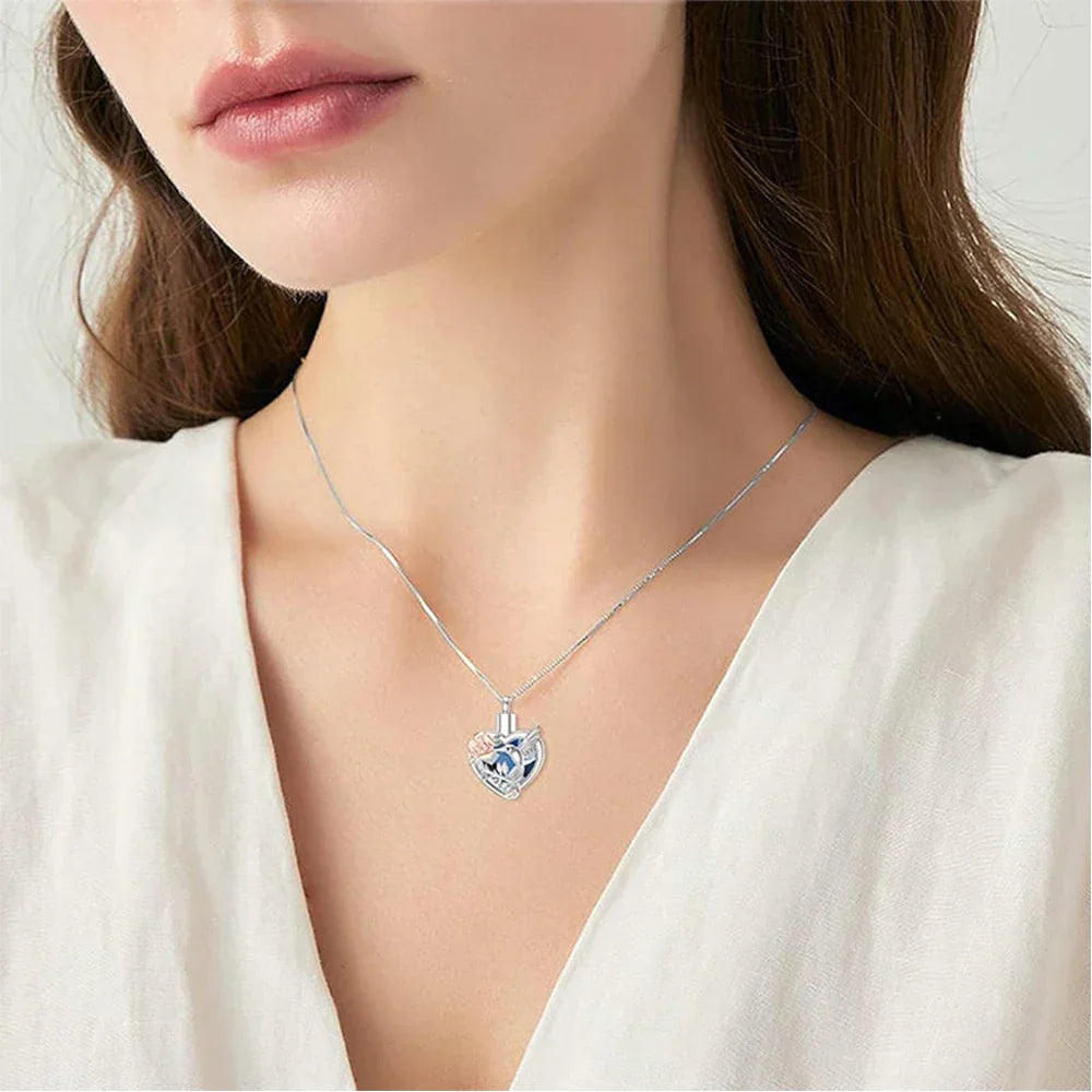 Collier Urne en Forme de Cœur Colibri