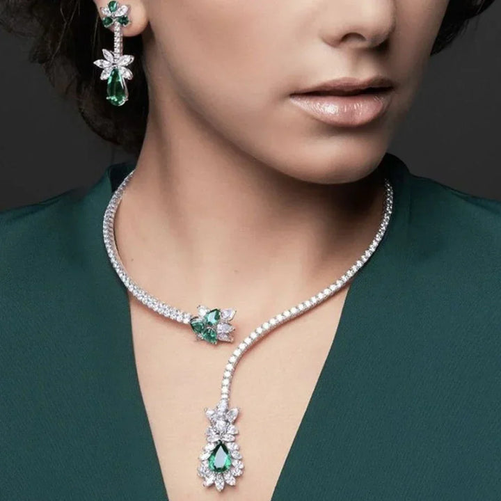 Collier Vintage Émeraude Fleur