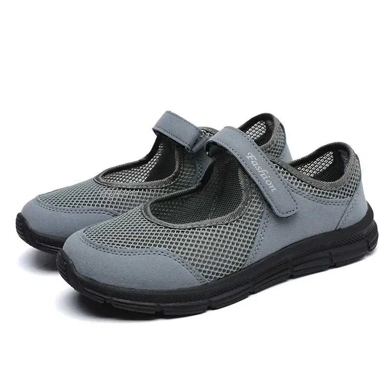Women's breathable vulcanized versatile shoe for long lasting wear