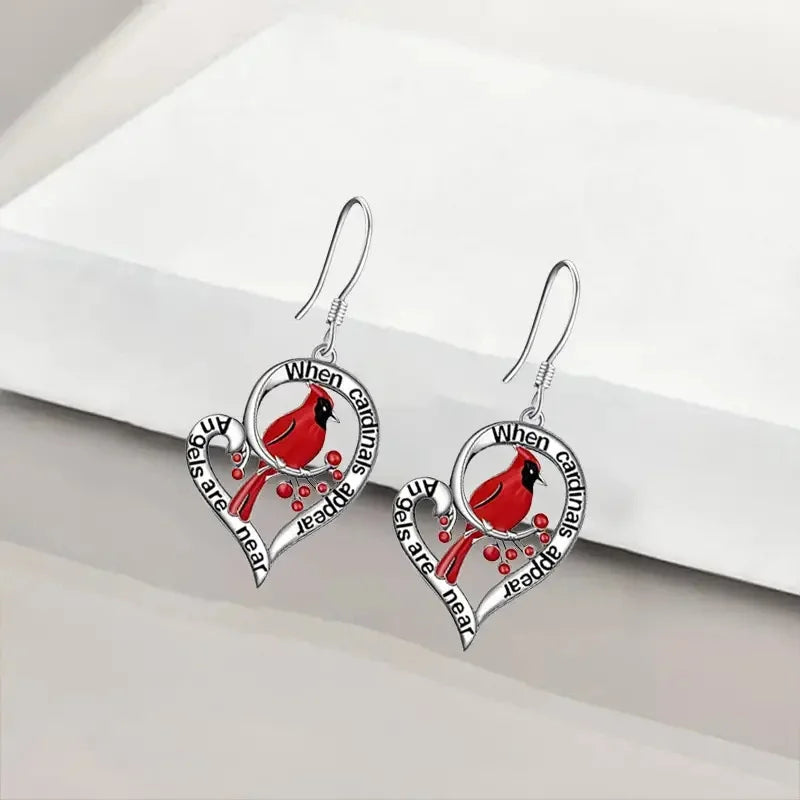 Boucles d'oreilles commémoratives Cardinal – « Quand les cardinaux apparaissent, les anges sont proches » Design en forme de cœur