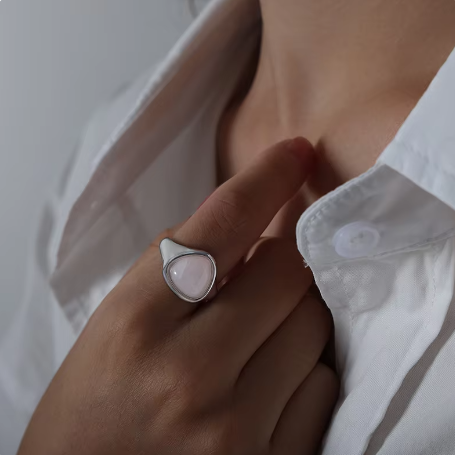 Bague audacieuse en pierre précieuse Alaula