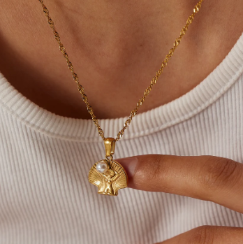 Collier en Perles de Vénus