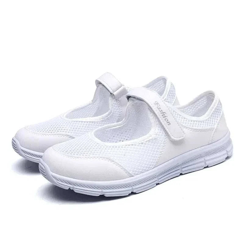 Women's breathable vulcanized versatile shoe for long lasting wear