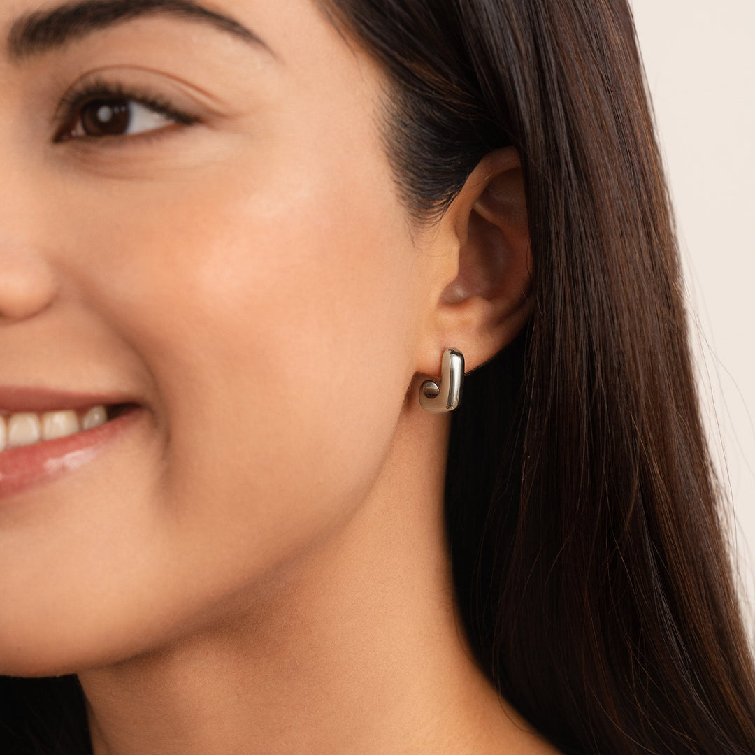 Boucles d'oreilles Alice Quadrat Hoop en or