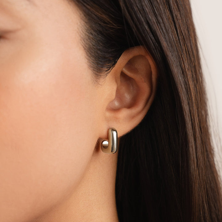 Boucles d'oreilles Alice Quadrat Hoop en or