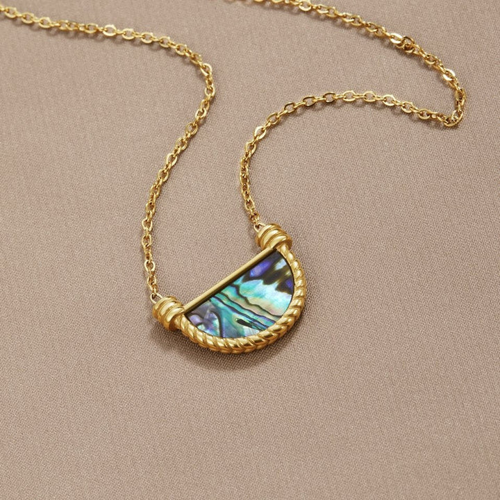 Collier en coquillage turquoise d'Amalfi