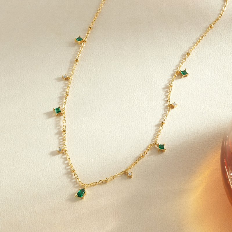Collier en or Emily Kristall