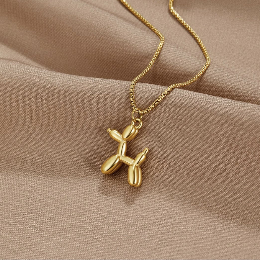 Collier en forme de ballon doré