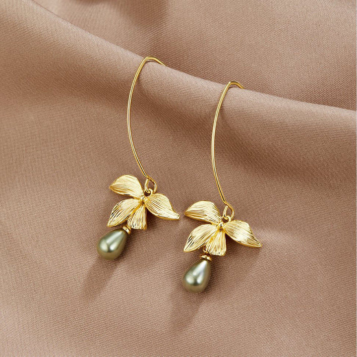 Boucles d'oreilles en perles de jade et gouttes de fleurs