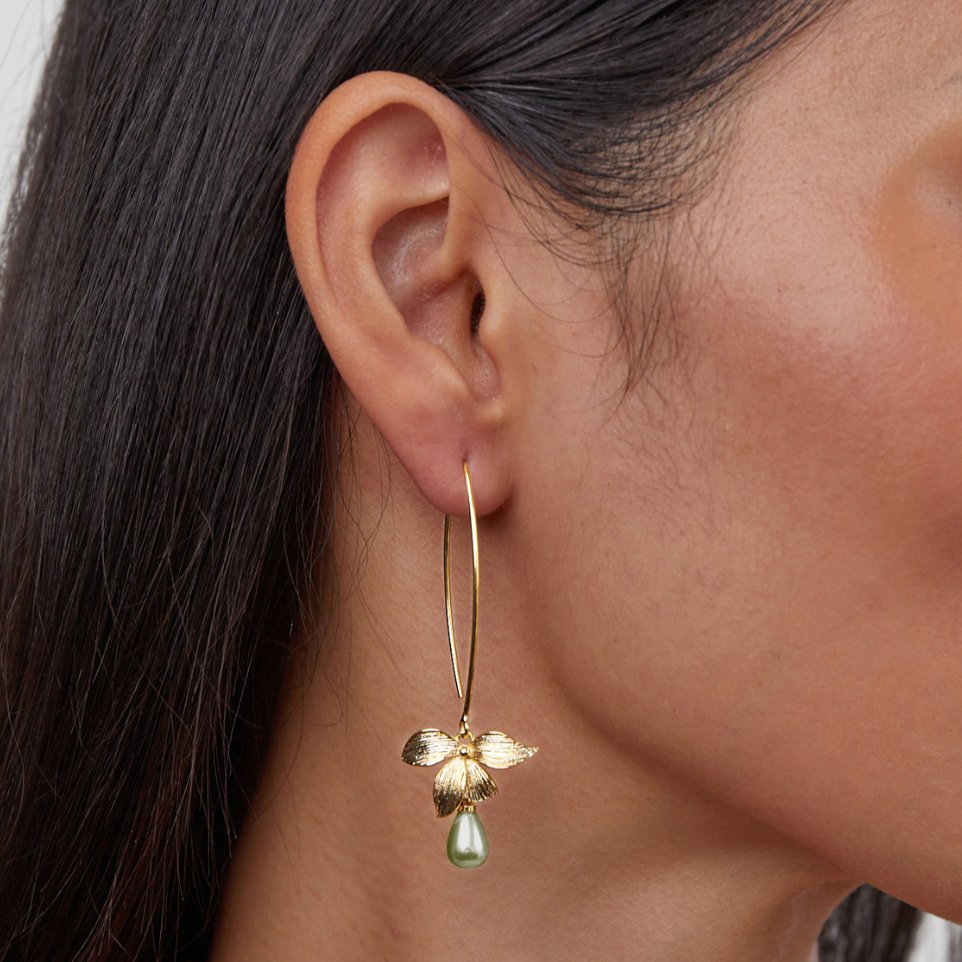 Boucles d'oreilles en perles de jade et gouttes de fleurs