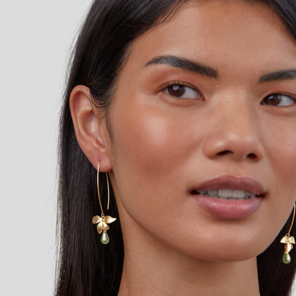 Boucles d'oreilles en perles de jade et gouttes de fleurs