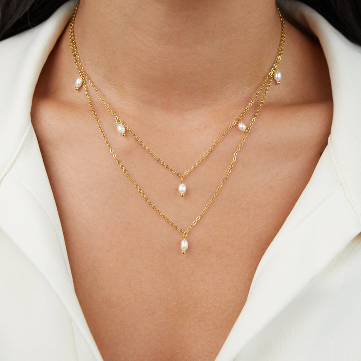 Collier à couches avec gouttes de perles Kay