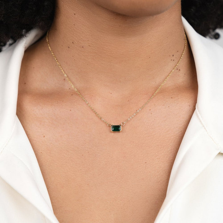 Collier en émeraude verte Moni