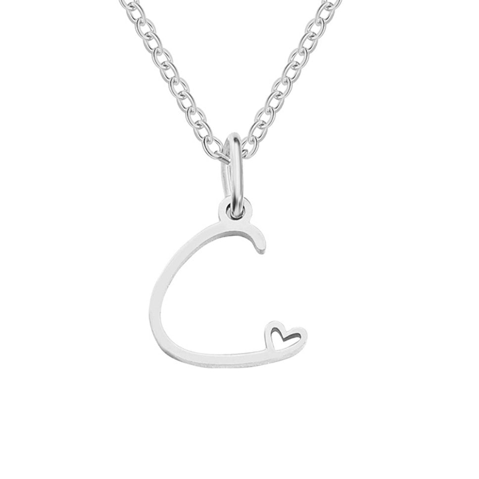 Collier en forme de cœur avec lettres en argent