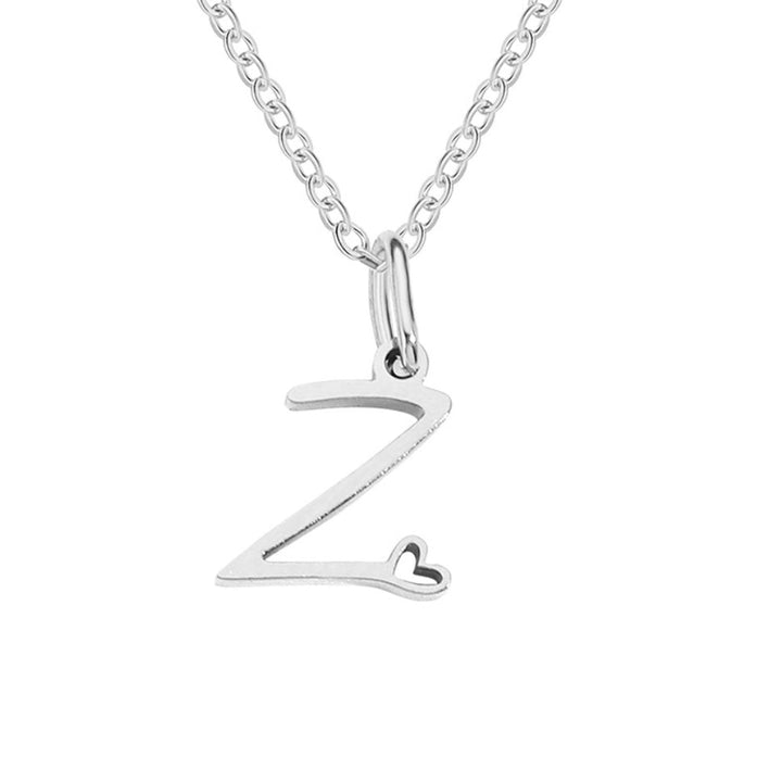 Collier en forme de cœur avec lettres en argent