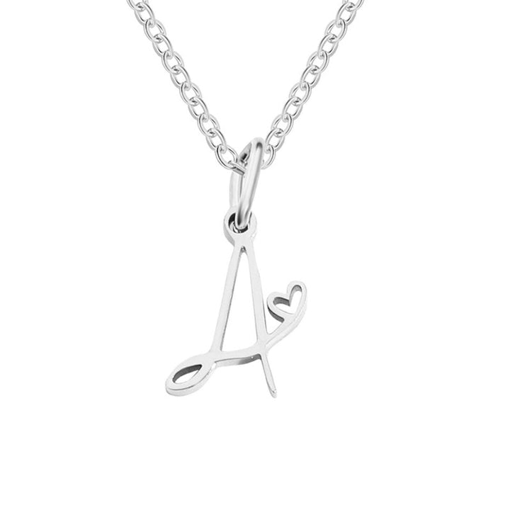 Collier en forme de cœur avec lettres en argent
