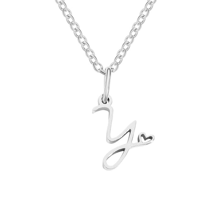 Collier en forme de cœur avec lettres en argent
